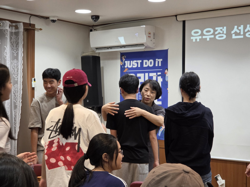 5b25a797d0c0b093af9e32ce569c7798_1759663