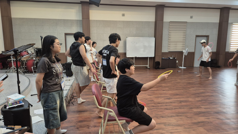 5d5687a2f8a9fb9d6cf4272361a8bf69_1759654