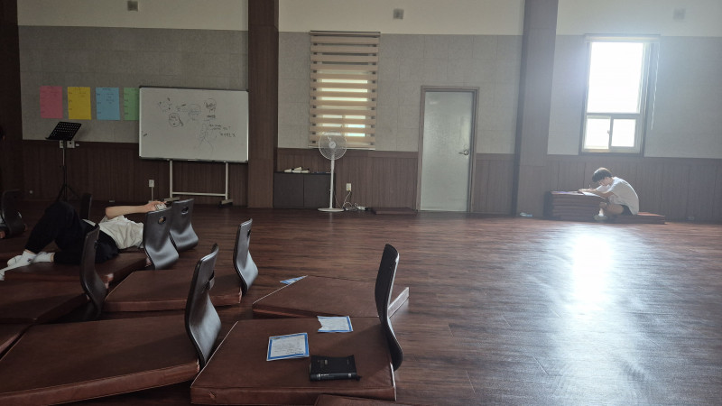 7d14cad4431dbe6de17da038f97f2b64_1759660