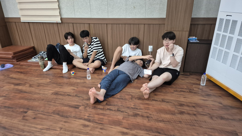 7d14cad4431dbe6de17da038f97f2b64_1759660