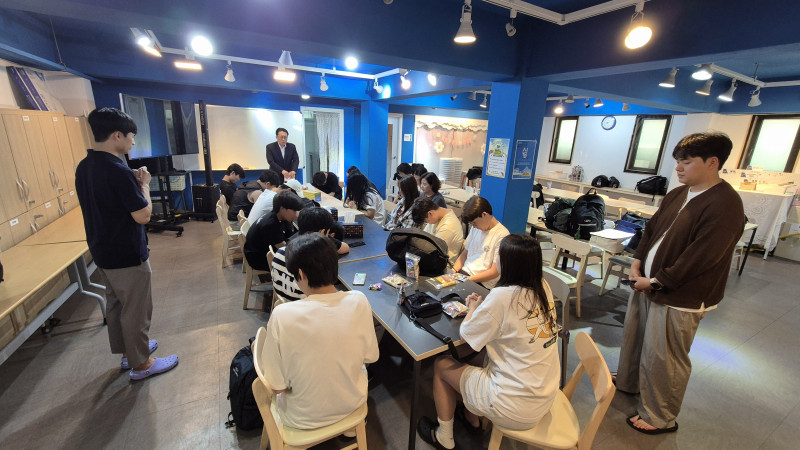 8fe5ab1eee164285a61ad02ee7cb6da9_1759654